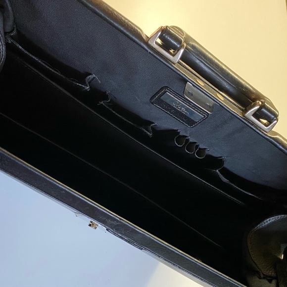 COLE HAAN - ITALIAN MADE - LEATHER BRIEFCASE DOCTOR / LAWYER BAG - Picture 11 of 16